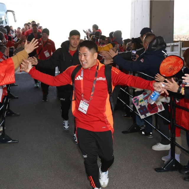 ファンクラブ「プレミアム会員/ゴールド会員/<br>リモート＋G会員限定」選手バス出迎え隊