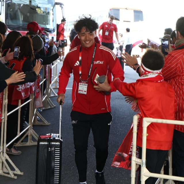 ファンクラブ「プレミアム/ゴールド/<br>リモート＋G会員限定」選手バス出迎え隊